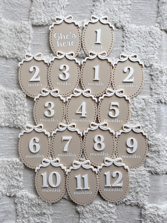 BOW SCALLOPED Personalised Acrylic Baby's First Year Milestone Plaque Set